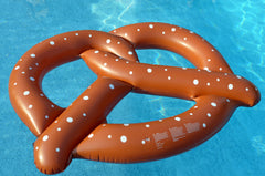 Pretzel Pool Float - HOME SWEET HOME + GIFTS - Free Vibrationz - Free Vibrationz - 3